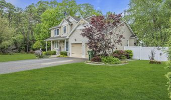 65 Pelican Dr, Bayville, NJ 08721