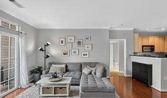 2465 ARMY NAVY Dr 1-202, Arlington, VA 22206