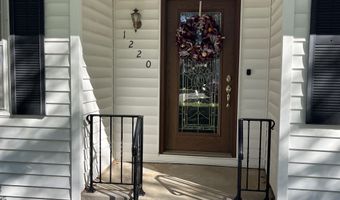 1220 Tyler St, Aurora, MO 65605