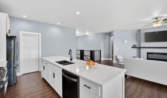 5219 Springbrook Dr, Ames, IA 50014
