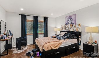 1027 Dresden Dr W, Charlotte, NC 28205