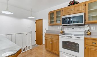 4359 Mohegan Dr, Affton, MO 63123