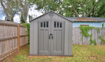 208 FLORIDA Dr, Auburndale, FL 33823