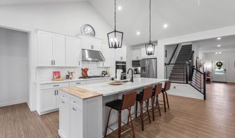 1812 Water Oak Way, Avon, IN 46123