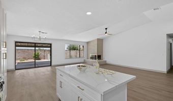 2216 Marlboro Dr, Henderson, NV 89014