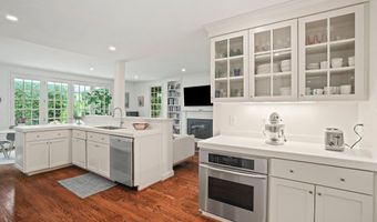 5320 ALBEMARLE St, Bethesda, MD 20816