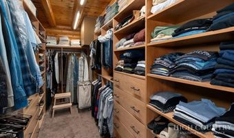 487 Klonteska Dr, Banner Elk, NC 28604