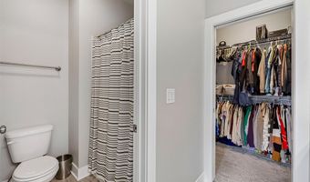 2106 Ammann Dr, Adel, IA 50003