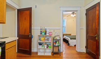 687 Myrtle Ave, Albany, NY 12208