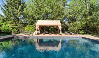 2 Canterbury Ct, Alpine, NJ 07620