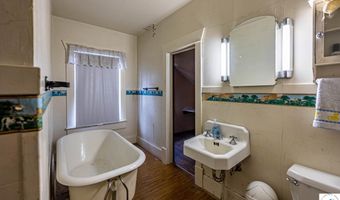 311 E Dover St, Appleton City, MO 64724