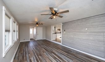 209 4th St SE, Altoona, IA 50009