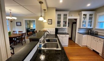 35 Annandale Rd, Newport, RI 02840