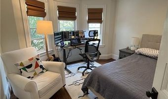 27 Mann Ave, Newport, RI 02840