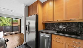1525 S GEORGE MASON Dr S 20, Arlington, VA 22204
