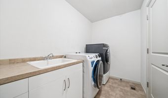 20707 YUKON St, Aurora, OR 97002