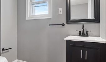 327 LYNDHURST St, Baltimore, MD 21229