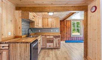 51 Sanford Rd, Alfred, ME 04002