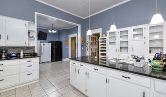 415 N Main St, Bishopville, SC 29010