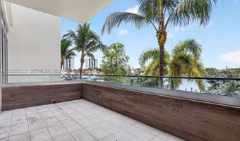 3750 Yacht Club Dr TH5, Aventura, FL 33180