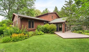 27 CARIBOU Ct, Appleton, WI 54911