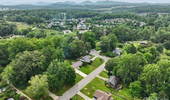 21 Glen Meadows Rd, Arden, NC 28704