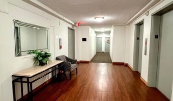 6621 WAKEFIELD Dr 504, Alexandria, VA 22307
