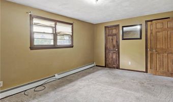 2 Huckleberry Rd, Coventry, RI 02816