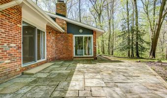 8428 MAGRUDER MILL Ct, Bethesda, MD 20817