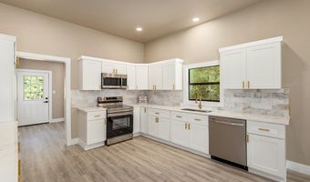 448 Commerce, Alto, TX 75925