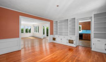 93 Harris Meadow Ln, Barnstable, MA 02630