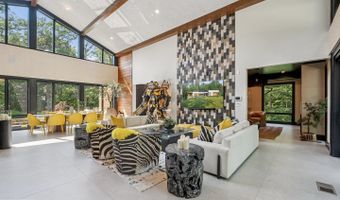 11013 RIVERWOOD Dr, Potomac, MD 20854