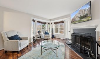 7307 CASTLEBERG Ct, Alexandria, VA 22315