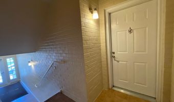 4061 S FOUR MILE RUN Dr 301, Arlington, VA 22204
