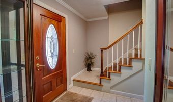 4432 Thatcher Rd, Alton, IL 62002