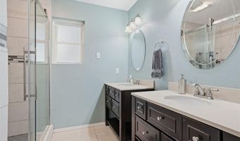 1204 Wendy Ln, Altus, OK 73521