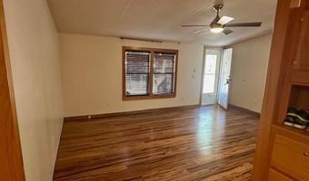 4969 32nd Pl, Bell, FL 32619