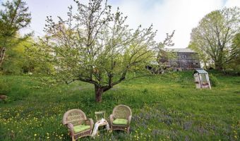 1312 Macintosh Hill Rd, Bethel, VT 05060