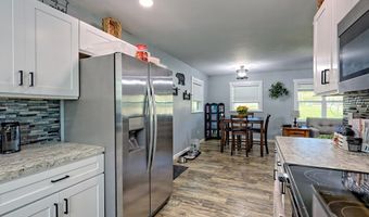 60 Tarrent St, Andrews, NC 28901