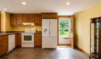 151 Conanicus Rd, Narragansett, RI 02882