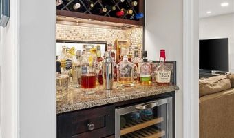 4429 NEPTUNE Dr, Alexandria, VA 22309
