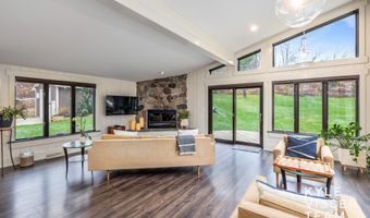 589 Grand River Dr NE, Ada, MI 49301