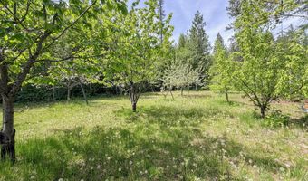 2015 THONI Rd, Addy, WA 99101