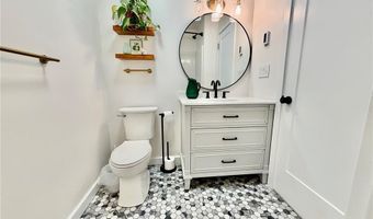 3725 Elmore Dr, Alton, IL 62002