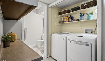 640 Blossom Dr, Avon, IN 46123