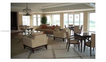 19900 E Country Club Dr 804, Aventura, FL 33180