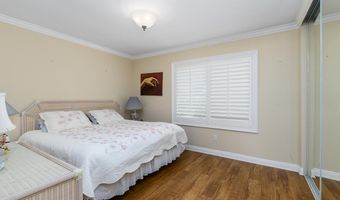 17219 Village 17, Camarillo, CA 93012