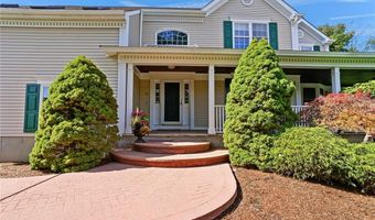 18 Quail Ridge Rd, Cranston, RI 02921