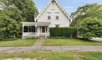 92 Cedar St, Belfast, ME 04915