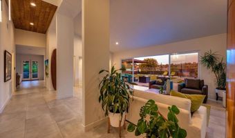 1504 Hamilton Ln, Escondido, CA 92029